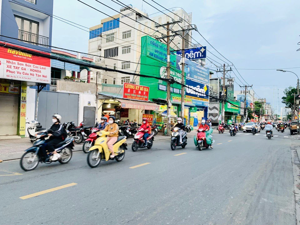 GIẢM - MTKD Gần chợ Tân Hương (DT 6.5x16m) 1 lầu đúc - Giá tốt LH Ngay — ảnh 2