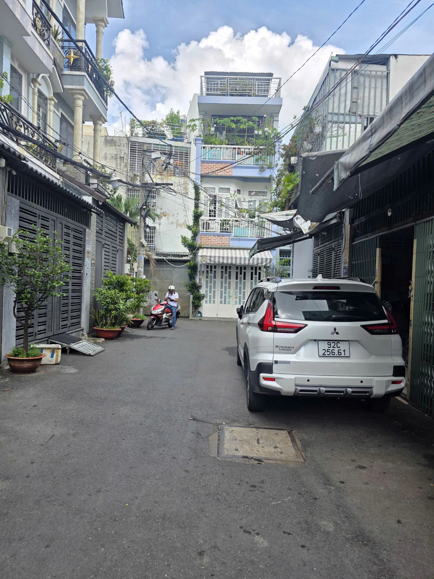 Bán nhà hẻm nhựa 8m Gò Dầu(4x14m vuông 2 lầu ST, 4 PN mới tiện vào ở) giá tốt — ảnh 1