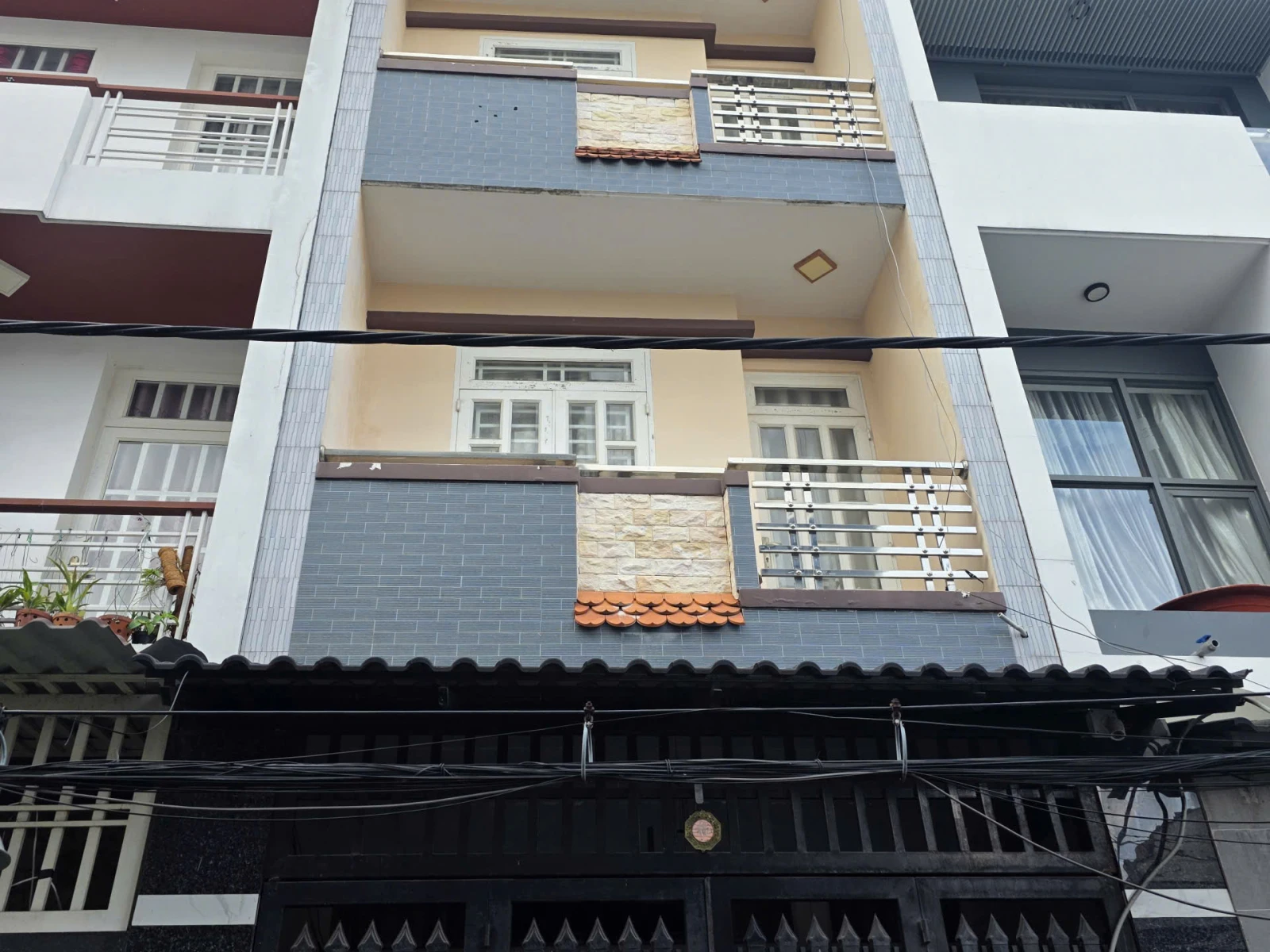 Bán nhà hẻm nhựa 8m Gò Dầu(4x14m vuông 2 lầu ST, 4 PN mới tiện vào ở) giá tốt — ảnh 2