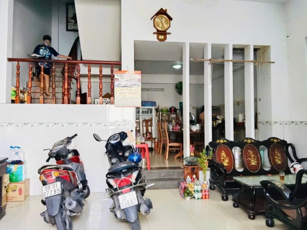 NHÀ NGANG RỘNG [6MX10.5M, 61 M2] _ TRỆT 2 LẦU, LƯU CHÍ HIẾU – TÂY THẠNH [GIÁ TỐT ]