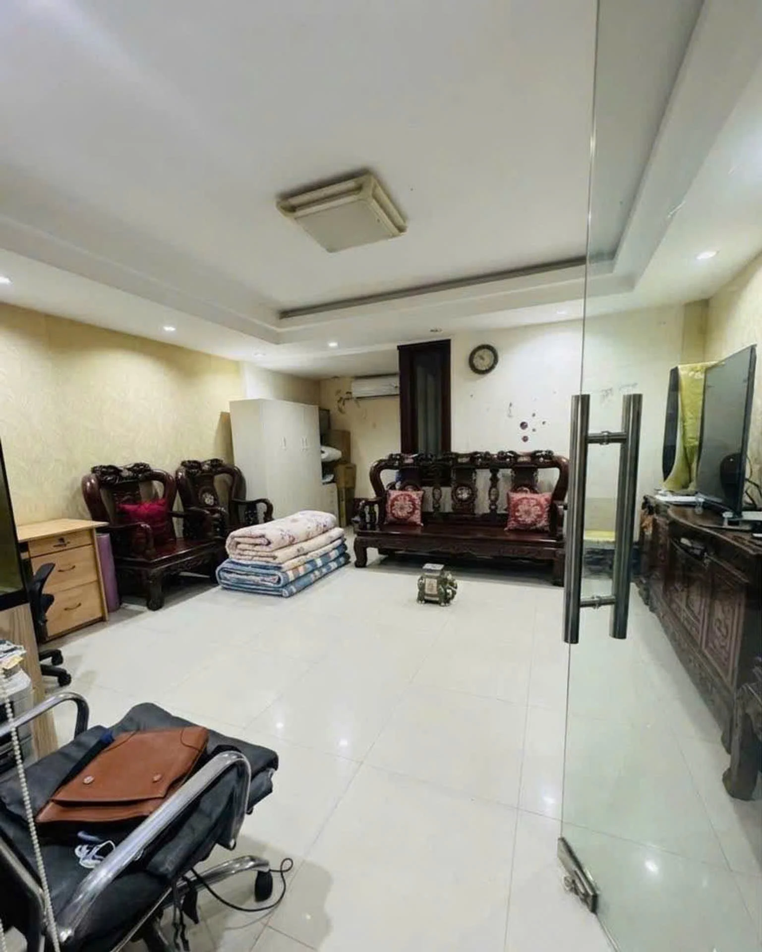 CHỦ BÁN GẤP – HOT - HẺM XE HƠI 6M KHU TÂN HƯƠNG (DT 5MX20M)_ CÓ THANG MÁY, TRỆT LỬNG 3 LẦU ST — ảnh 4