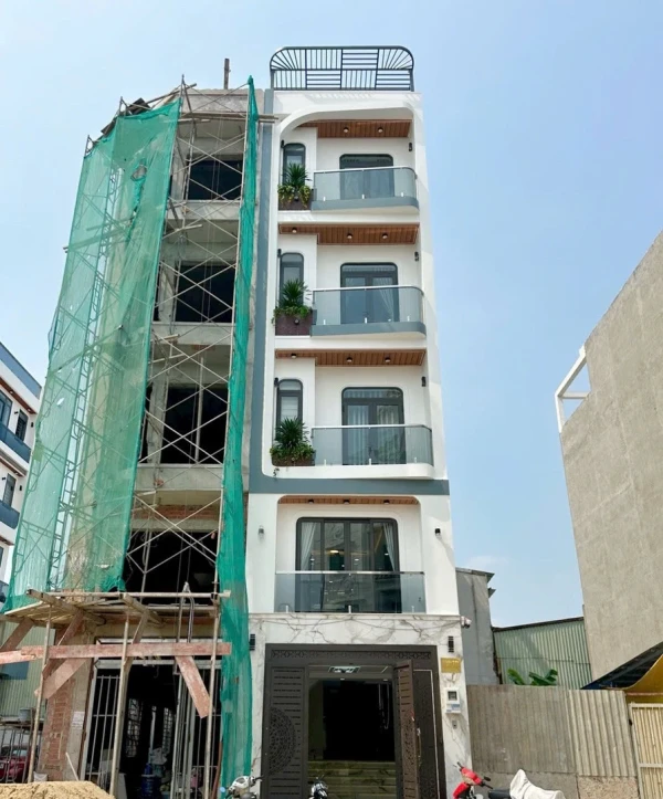 Khu Vip HƯƠNG LỘ 2, 4×16M – TRỆT LỬNG 3 LẦU (có thang máy full nội thất)– HẺM 12 THÔNG – GIÁ 9.7