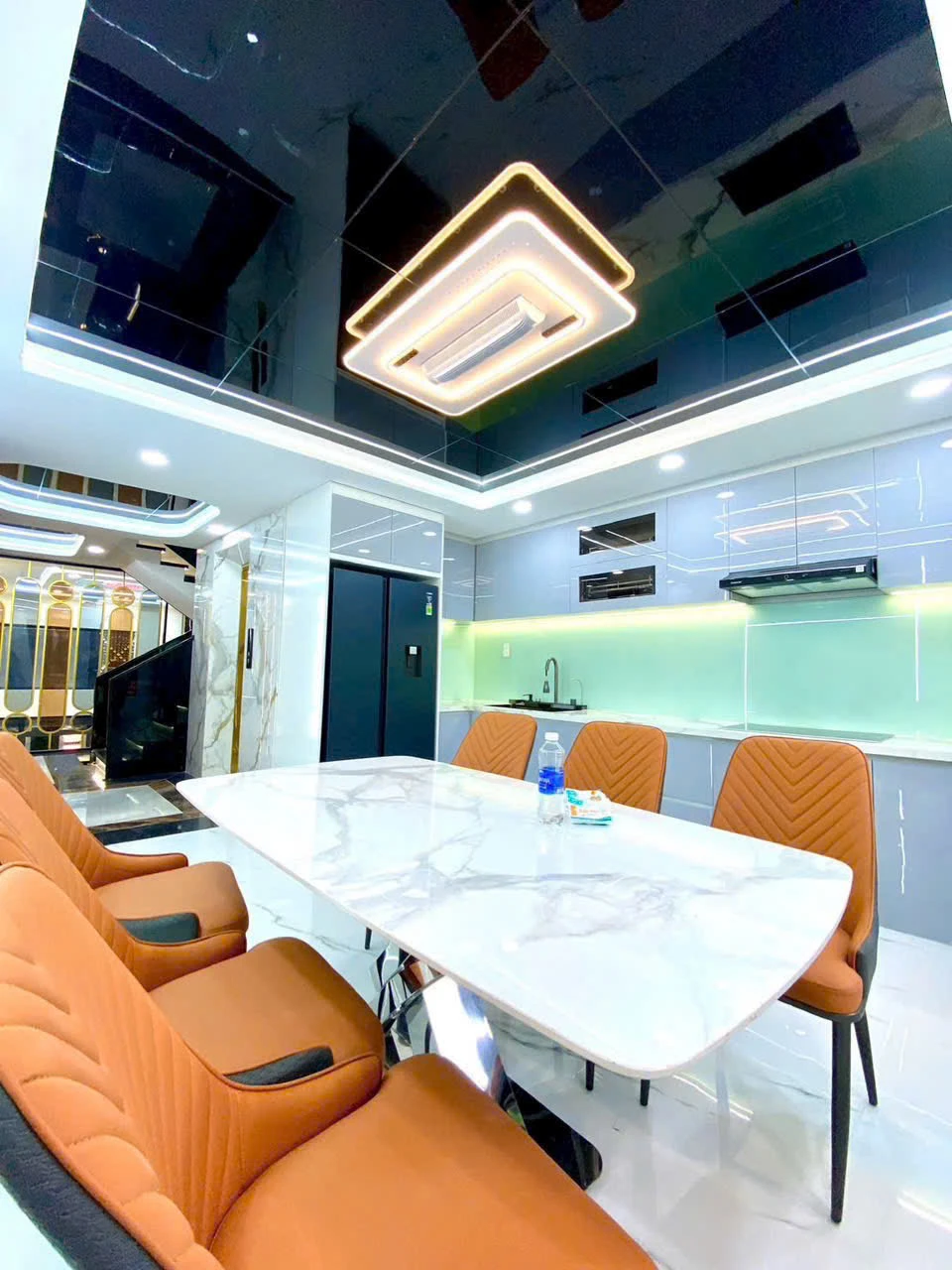 SIÊU PHẨM NHÀ PHỐ Khu Lê Văn Quới – THANG MÁY – FULL NỘI THẤT – HẺM 8M THÔNG 4,2x18,5m5 tấm — ảnh 4