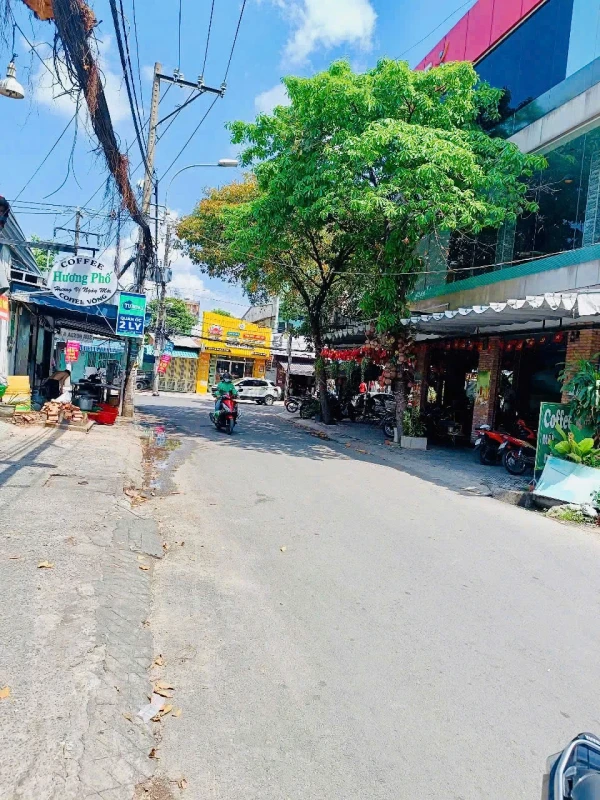 Bán nhà MTKD khu phường Tân Sơn Nhì, DT: 4x18m, lửng.