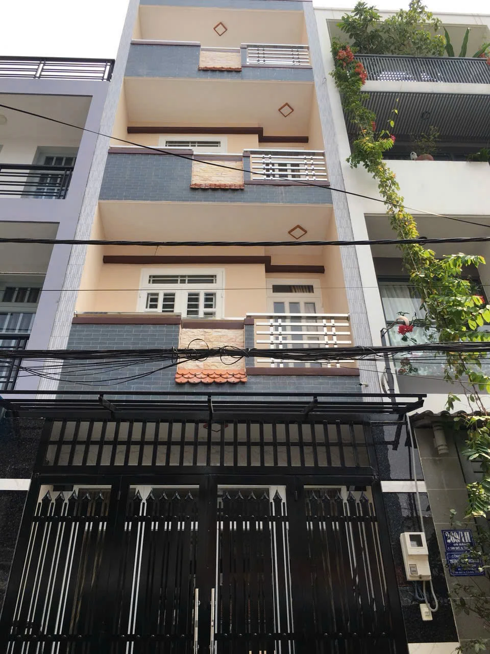 Bán nhà hẻm xe hơi 8m phường Tân Sơn Nhì, nhà 3 lầu mới. DT: 4x14 CN 56m². còn tl — ảnh 1