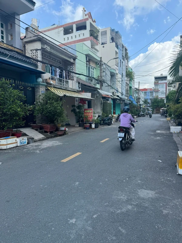 MT Đỗ Thị Tâm 4x11m, đường 12m thông thoáng