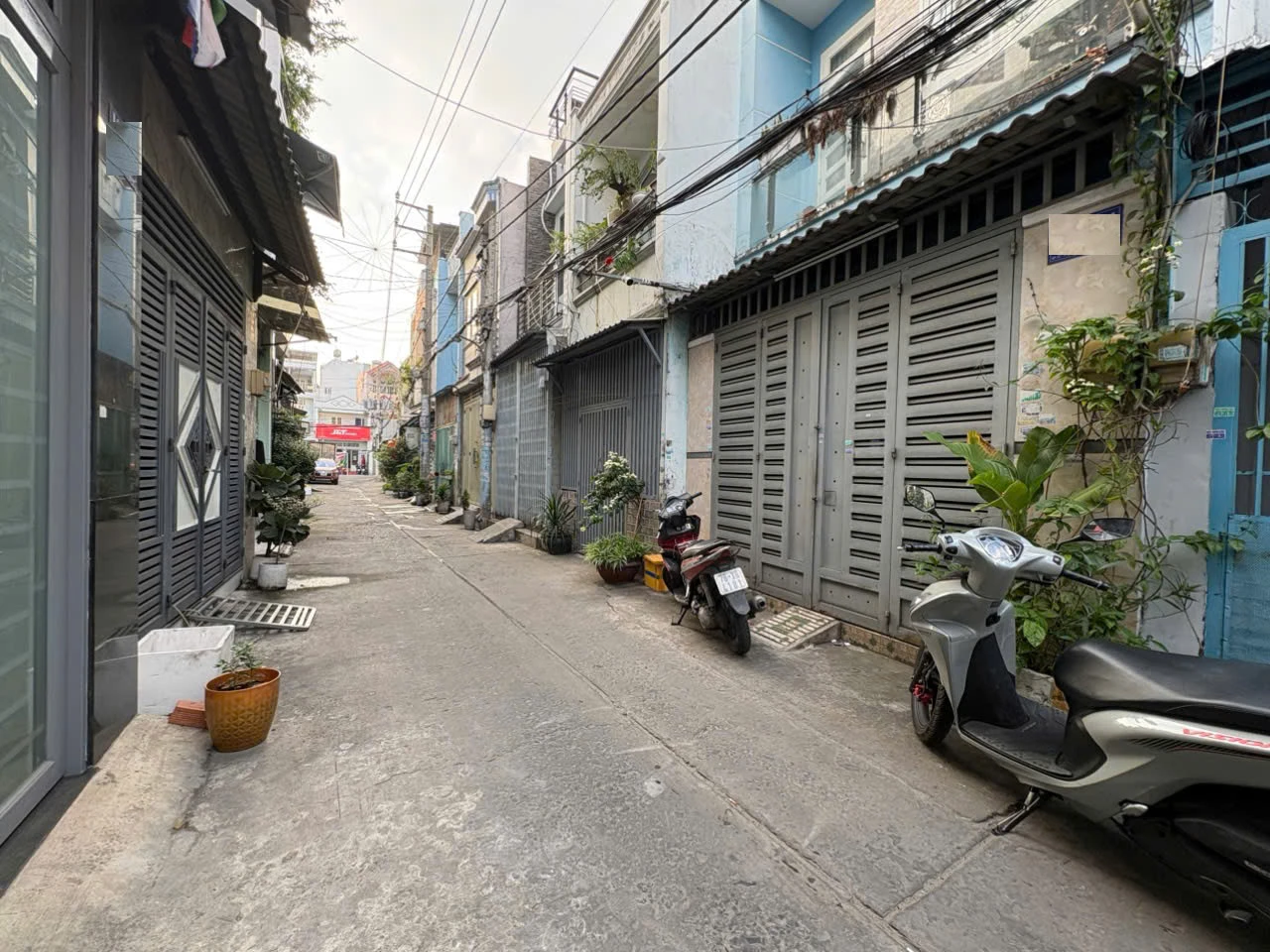 NHÀ ĐÚC 4 TẦNG NGAY NGÃ TƯ BỐN XÃ, 4X10M, 1 TRỆT 2 LẦU ST — ảnh 1