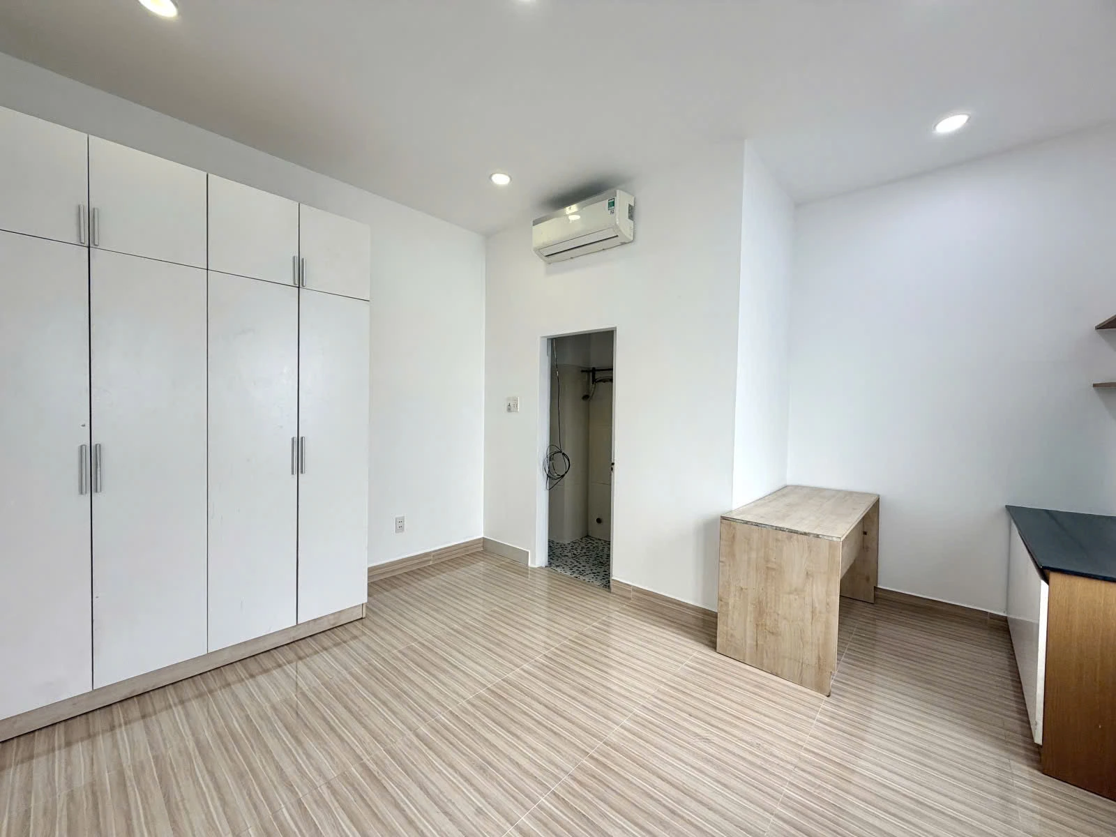 Bán CHDV góc 2 Mặt Tiền Đường Nguyễn Văn Huyên_p.Tân Thành, DT: 4,3x18m — ảnh 2