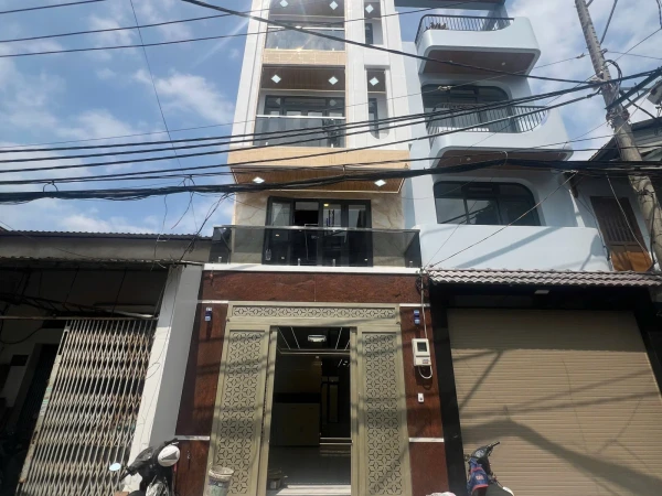 Chủ ngộp cần bán gấp nhà mới rộng bề thế,DT: 4x19, kinh doanh đa ngành dọn vào ở ngay