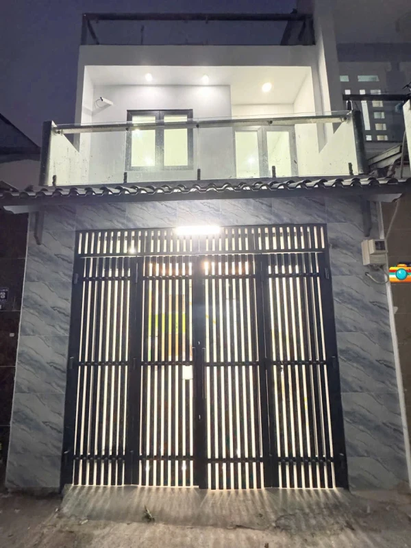 Nhà mới Liên Khu 8-9, DT:4x12, thích hợp cho thuê hoặc giữ tài sản dọn vào ở ngay