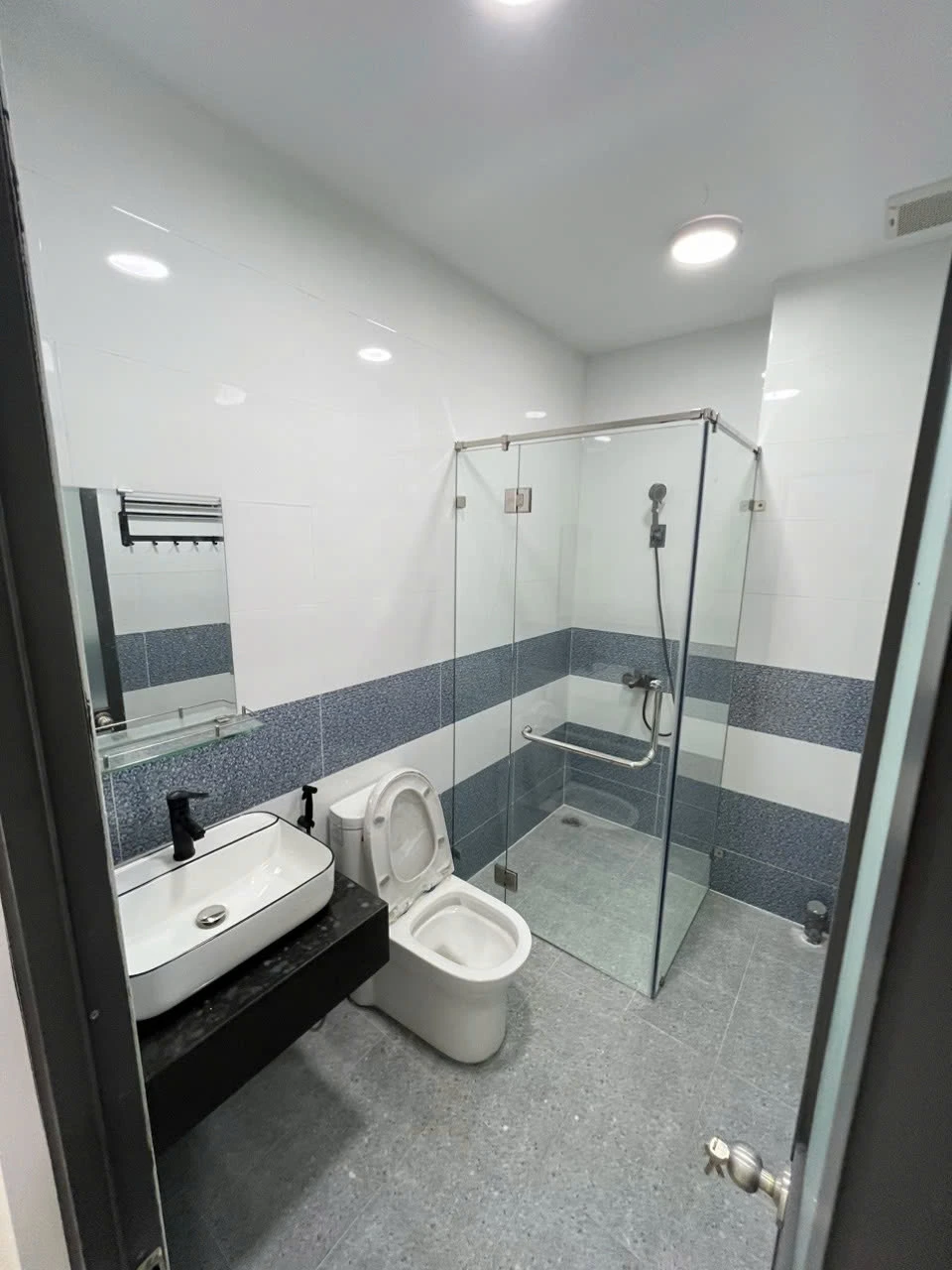 Bán nhà 2 lầu mới hẻm 6m Cầu xéo_p.Tân Sơn Nhì_tân Phú, DT: 4.05 x16m — ảnh 1