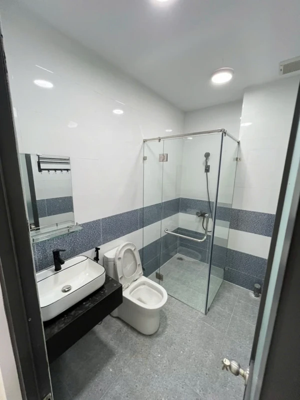 Bán nhà 2 lầu mới hẻm 6m Cầu xéo_p.Tân Sơn Nhì_tân Phú, DT: 4.05 x16m