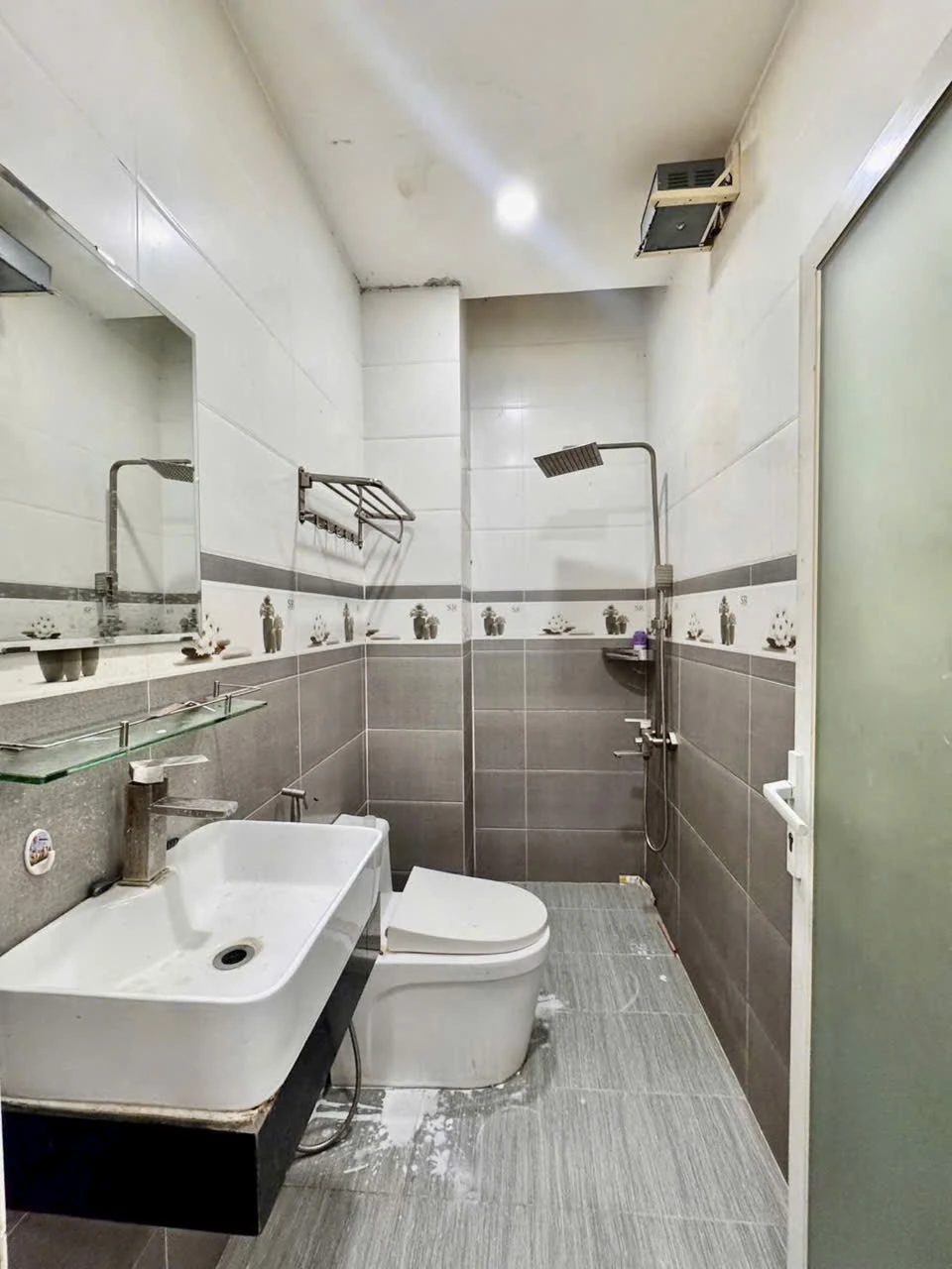 Bán nhà hẻm 4m Đường Nguyễn Hữu Tiến_p.Tây Thạnh, 2 lầu, nhà mới, 4x15m — ảnh 2
