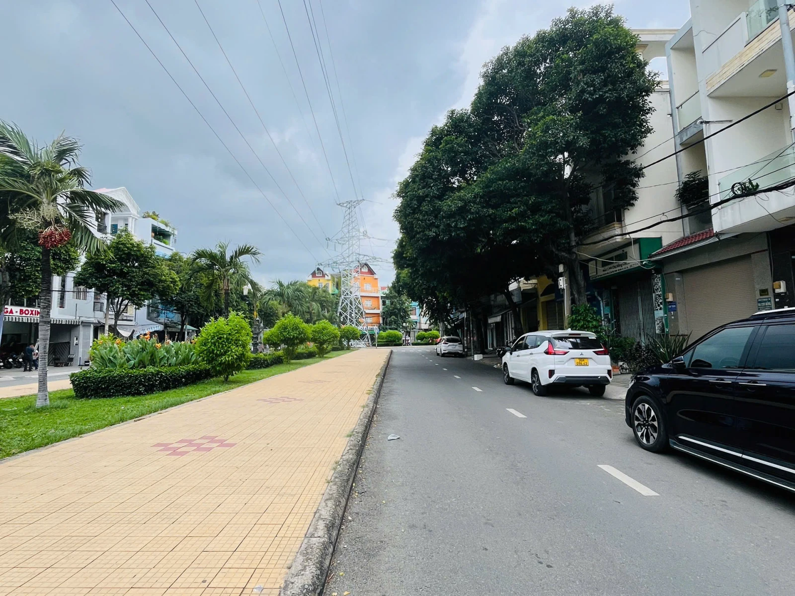 Hạ giá bán nhanh nhà mtkd NGUYỄN THẾ TRUYỆN Dt:4x18 nhà trệt 3 lầu không lỗi phong thủy. — ảnh 2