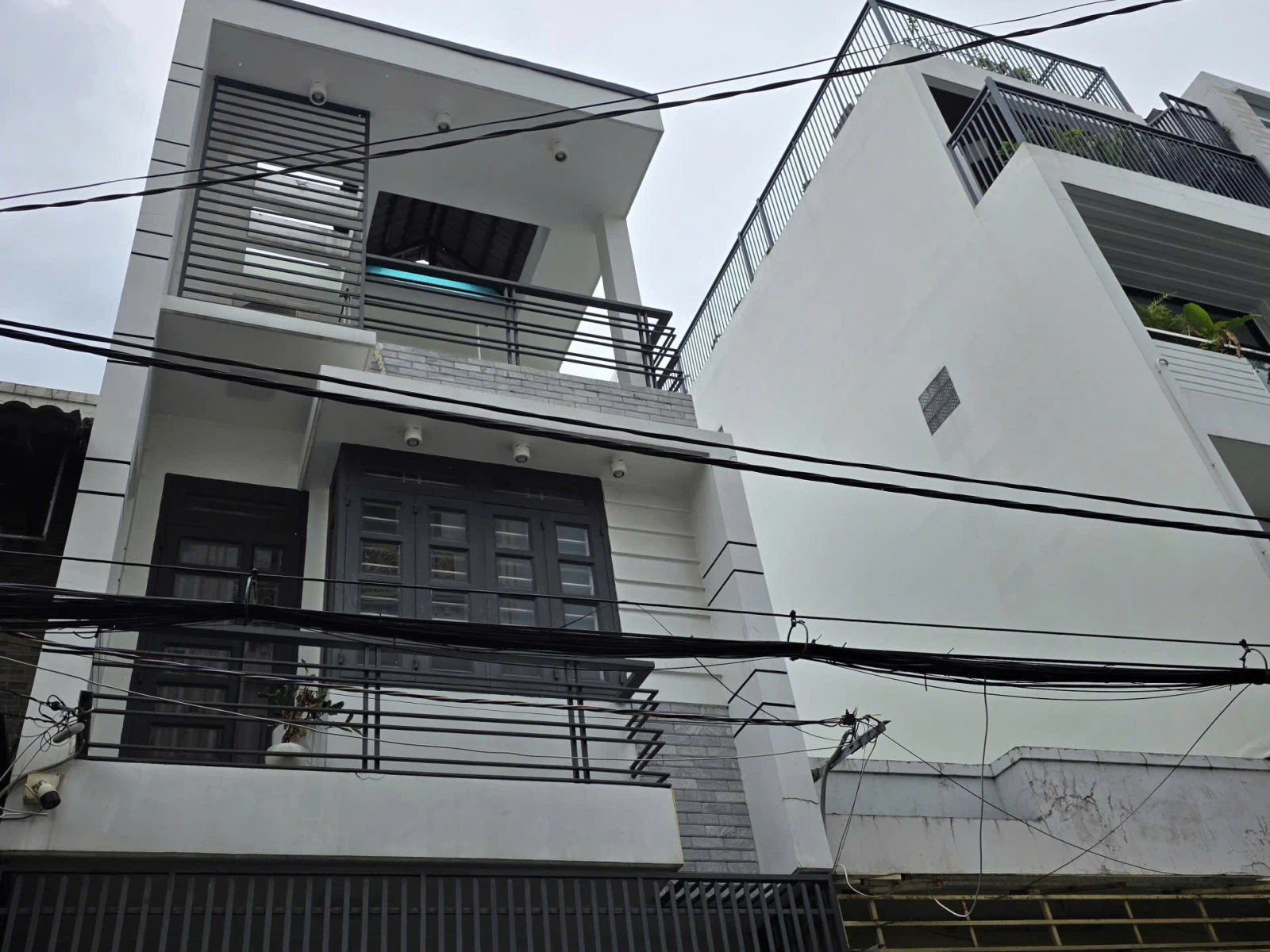 Bán nhà 2 lầu đường Tân Quý_P.Tân Quý, DT: 4x13m, hẻm thông 5m — ảnh 1