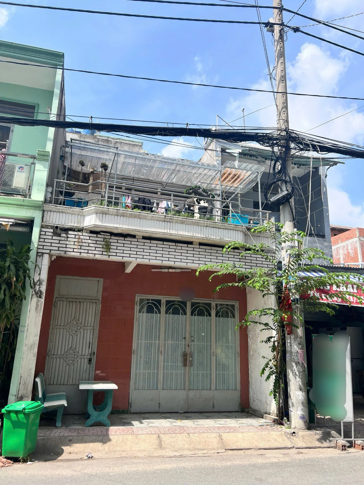 Bán nhà 2 tầng - hẻm 10m thông - đường Nguyễn Hữu Tiến Q.Tân Phú gần ĐH Công Thương — ảnh 1