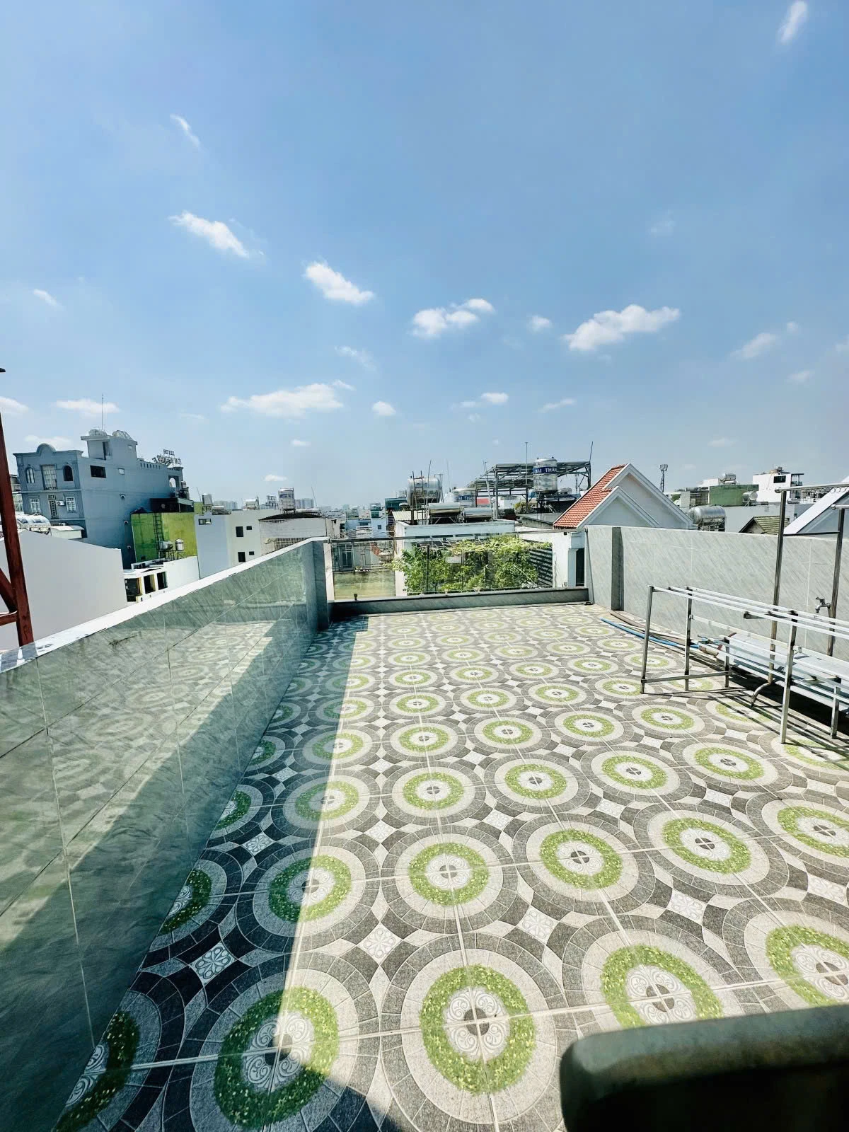 NHÀ ĐẸP TÂN HƯƠNG - TÂN PHÚ ( 4X15M, 3 LẦU ST ) HẺM XE HƠI 6M - CHỈ — ảnh 1
