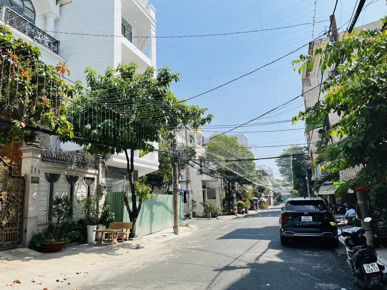 CẶP MẶT TIỀN NGANG 8M KHU BÀN CỜ THẠCH LAM - TÔ HIỆU ( 8X20M, 2.5 TẤM ) RẺ — ảnh 1