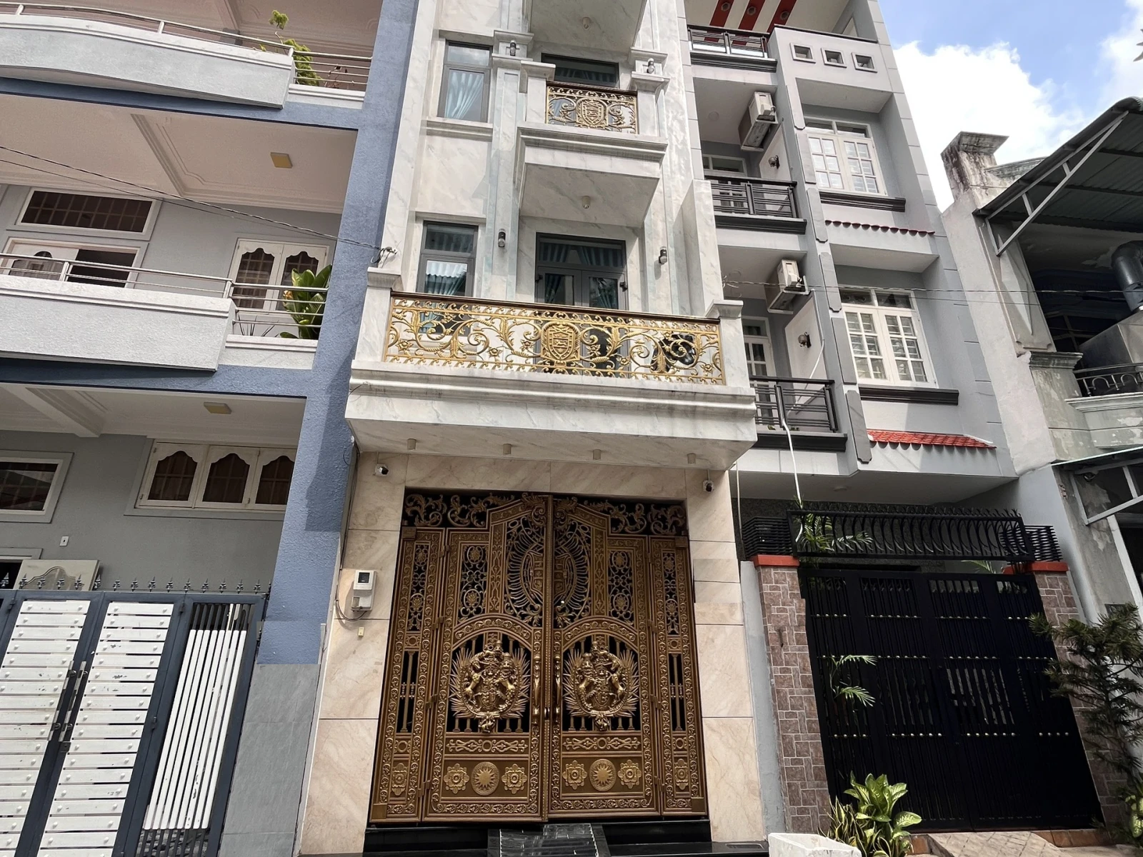 NHÀ ĐẸP TÂN HƯƠNG - BÁN GẤP - GIÁ TỐT - ĐƯỜNG 10M ( 4X16M, 3 LẦU ) TÀI CHÍNH — ảnh 1