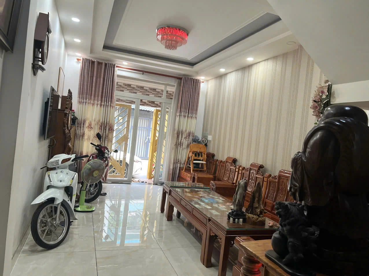 NHÀ ĐẸP TÂN HƯƠNG - BÁN GẤP - GIÁ TỐT - ĐƯỜNG 10M ( 4X16M, 3 LẦU ) TÀI CHÍNH — ảnh 3
