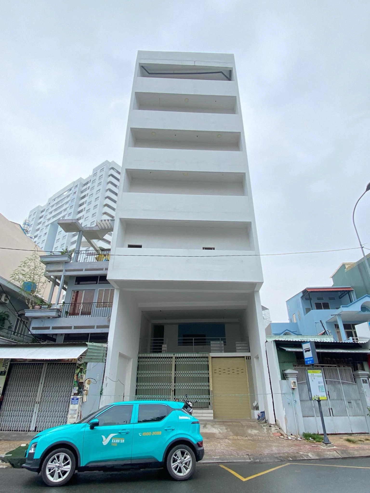 TÒA NHÀ VĂN PHÒNG Mặt Tiền TÂN HƯƠNG ( 8x22m, 7 Tầng có Hầm + Lửng ) — ảnh 1