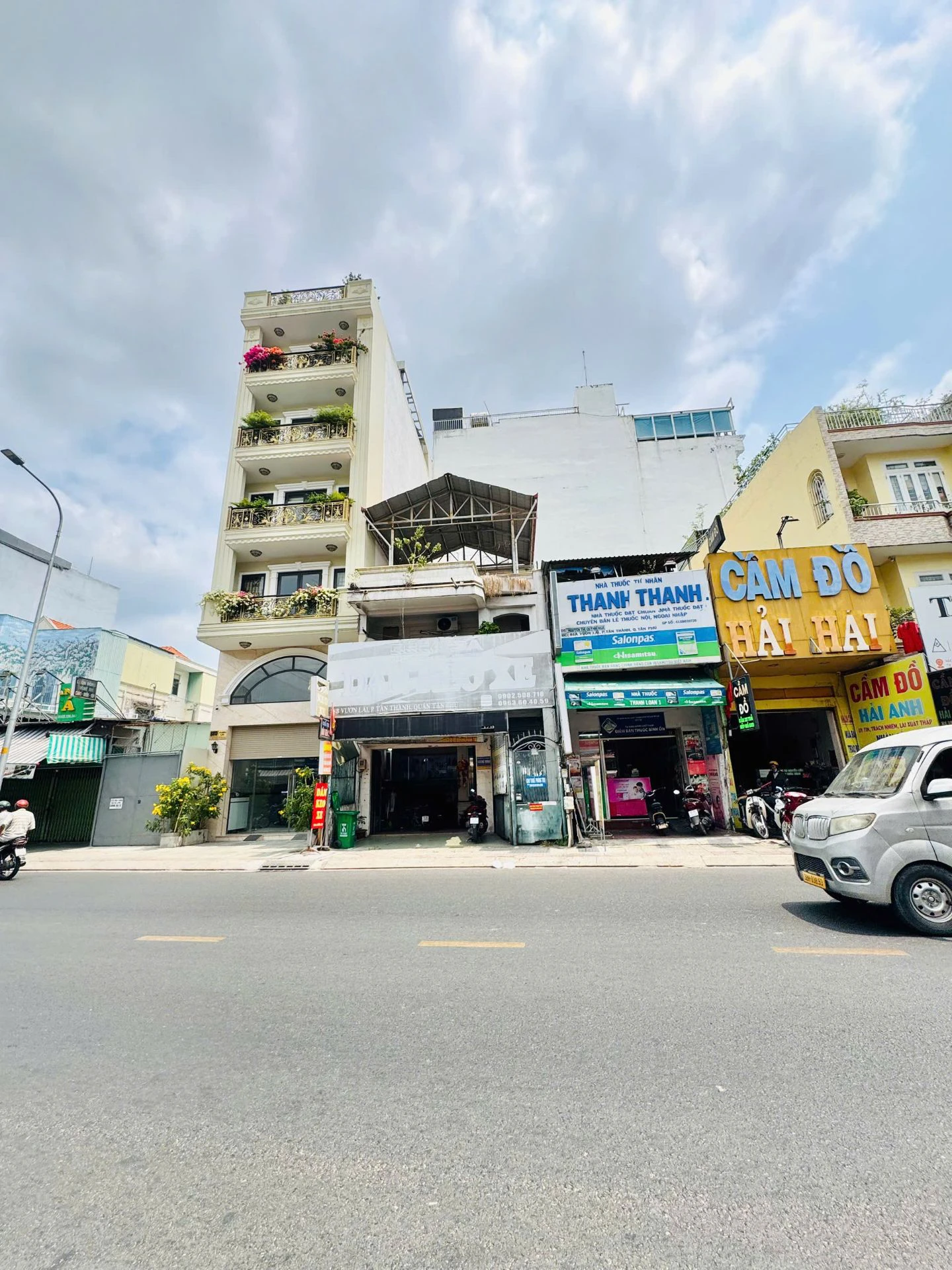 Mặt Tiền Kinh Doanh VƯỜN LÀI ( 6X18M, 3 TẦNG ) Diện Tích Đẹp Hiếm — ảnh 3