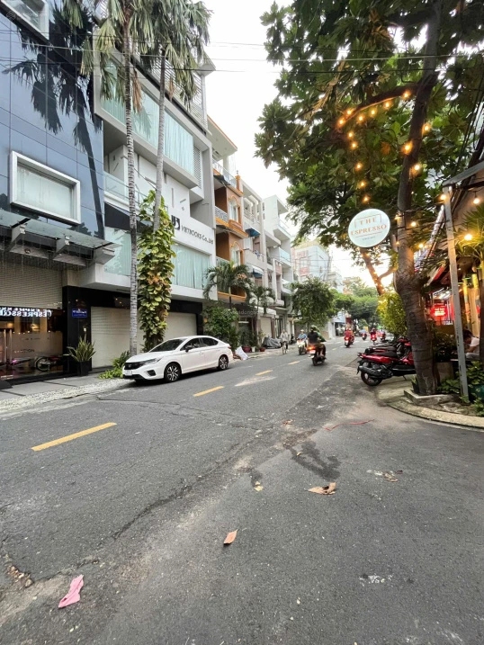Mặt Tiền NGUYỄN HẬU - Ngay TRƯƠNG VĨNH KÝ đoạn đẹp ( 4x17m, 4.5 Tấm ) — ảnh 1