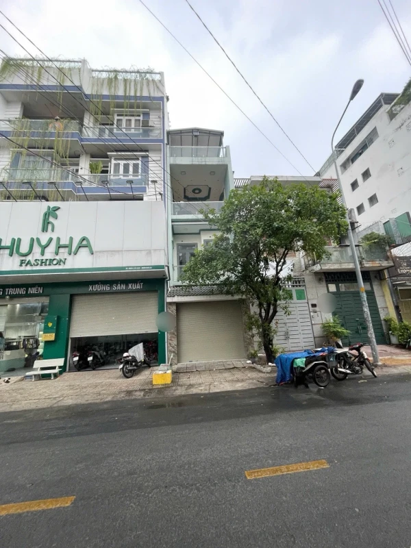 NHÀ VÕ CÔNG TỒN – 4×22M – ĐÚC 2 LẦU SÂN THƯỢNG – ĐANG CHO THUÊ 15TR/THÁNG –