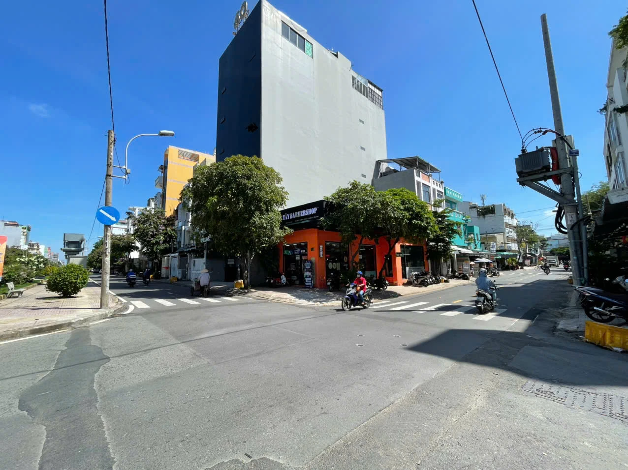 MẶT TIỀN HIỀN VƯƠNG - TÂN PHÚ - ĐƯỜNG 30M - VIEW CÔNG VIÊN - — ảnh 2