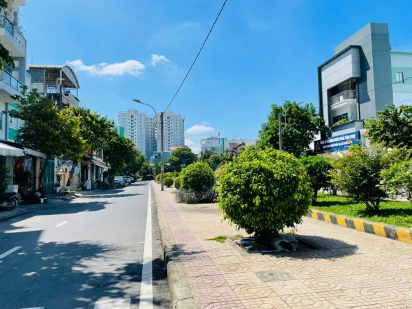 MẶT TIỀN HIỀN VƯƠNG - TÂN PHÚ - ĐƯỜNG 30M - VIEW CÔNG VIÊN -