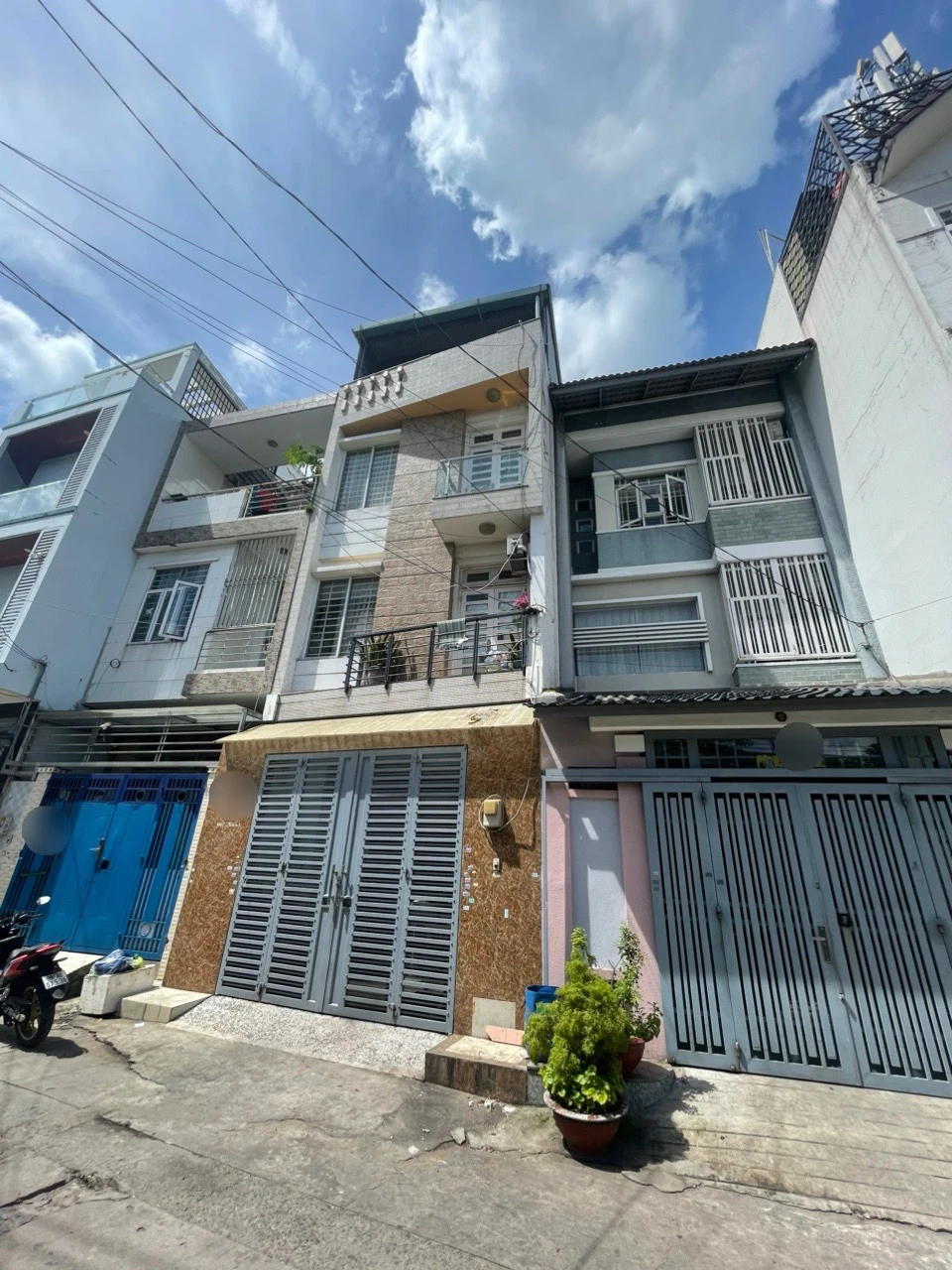 Bán nhà BTĐ -Hẻm 8 m thông,vị trí đường đẹp Trương phước Phan — ảnh 1