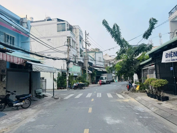 Bán Nhà Mặt Tiền Khu Họ Lê - Tân Phú - 4.65x25m – Giá Tốt