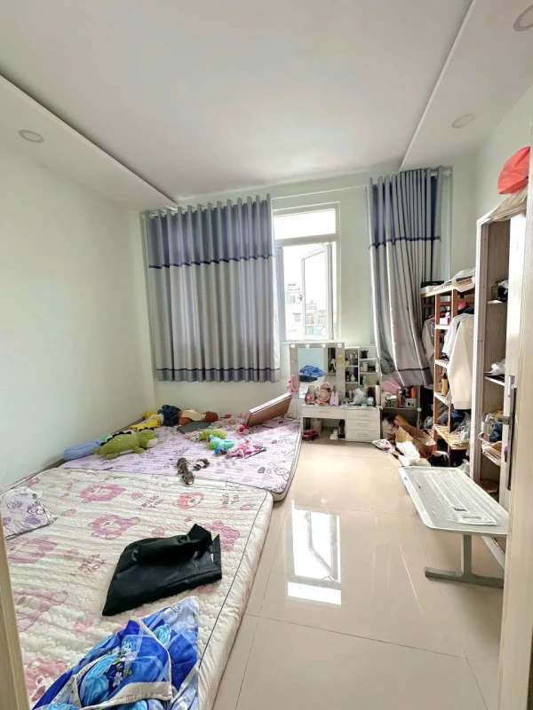 BÁN NHÀ HẺM HƯƠNG LỘ 2, DT 4X9M, ĐÚC 3.5 TẤM, BỚT LỘC.