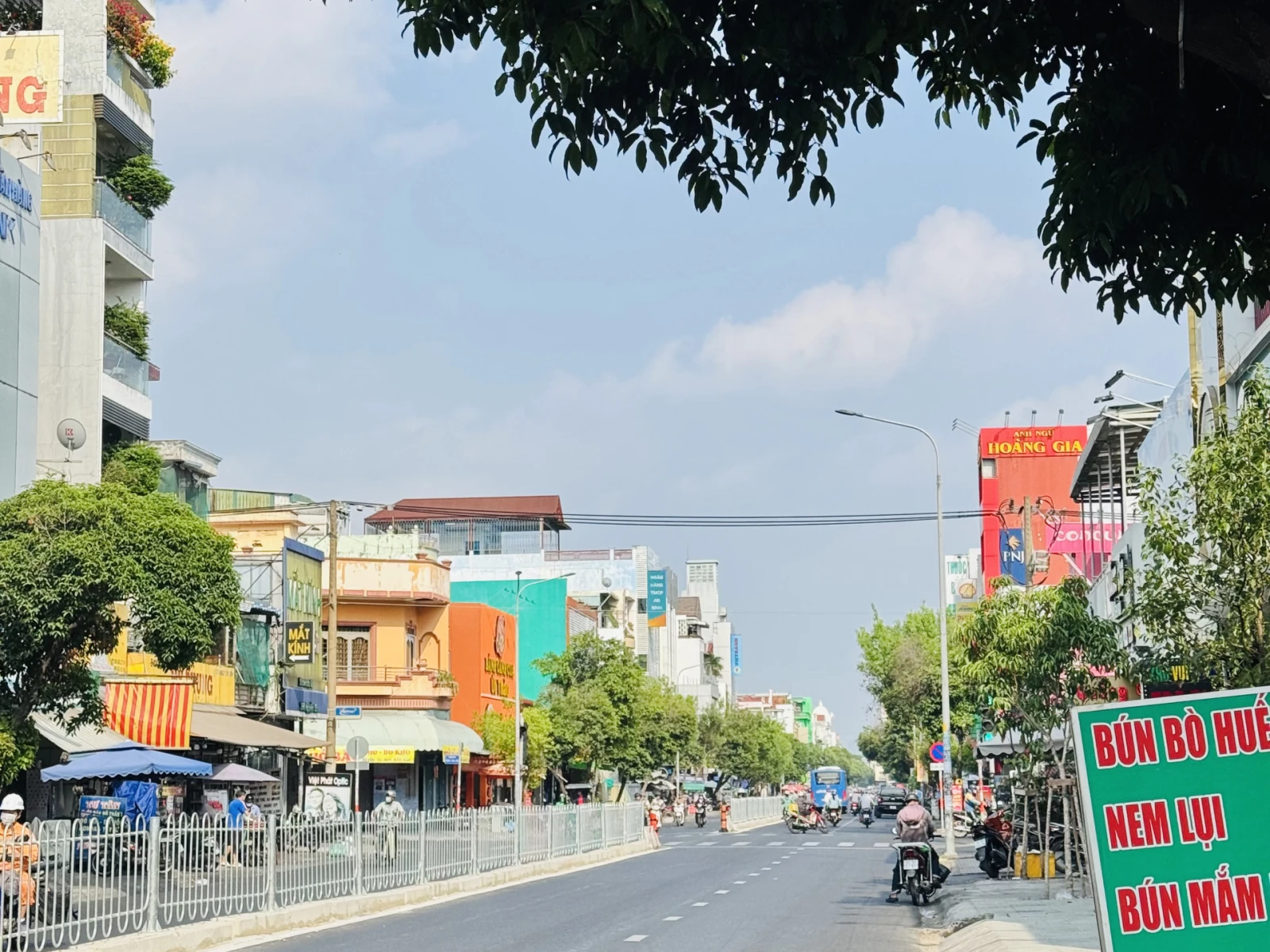 MTKD Nguyễn Sơn - ngay ngã ba Văn Cao DT: 4,5x18m ( trệt lửng 2 lầu sân thượng) — ảnh 2