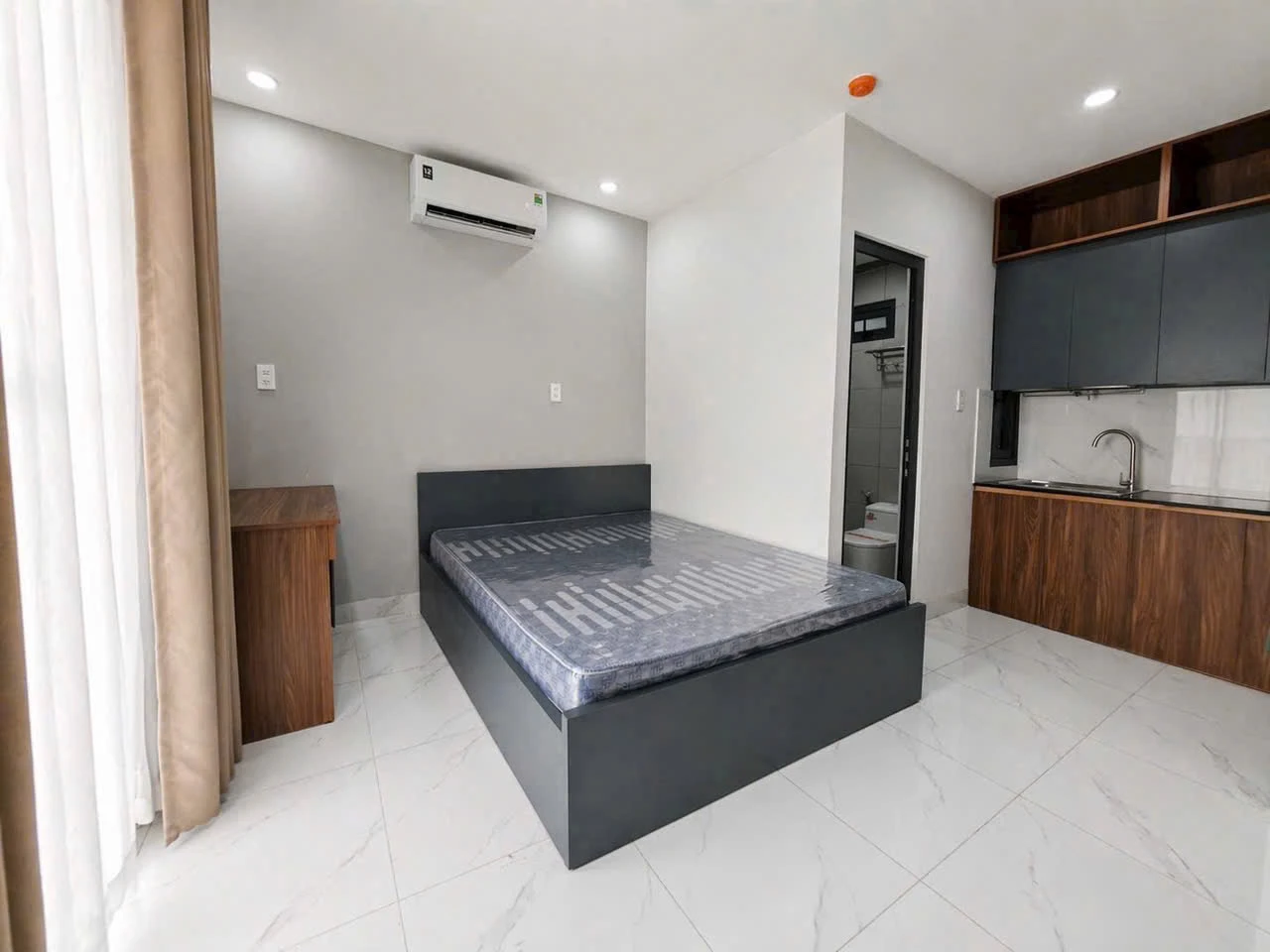 CHDV Trịnh Đình Trọng - Tân Phú DT: 8x19m (hầm, 5tầng) 22p - thuê khoáng 90tr/tháng — ảnh 2
