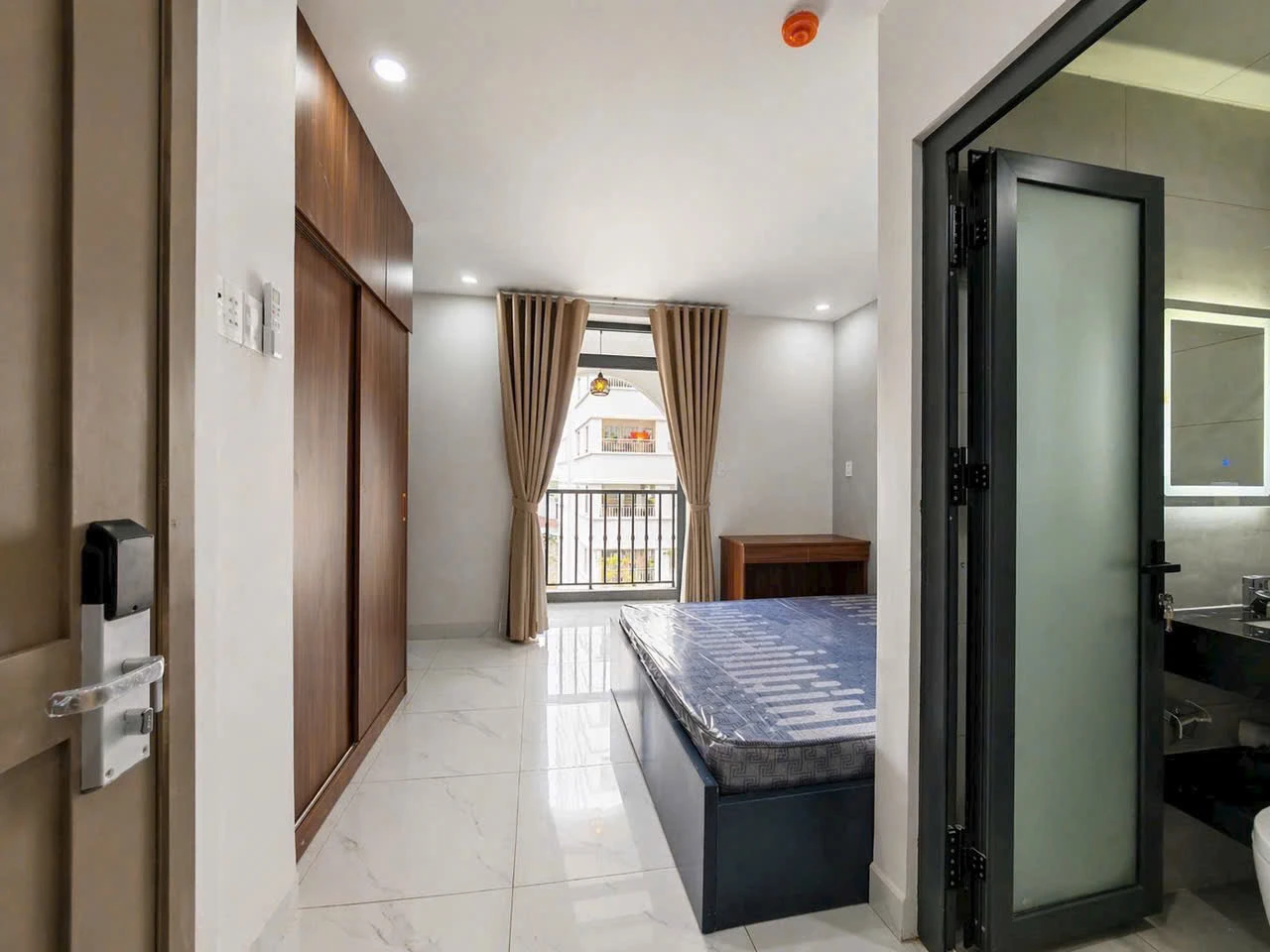 CHDV Trịnh Đình Trọng - Tân Phú DT: 8x19m (hầm, 5tầng) 22p - thuê khoáng 90tr/tháng — ảnh 3