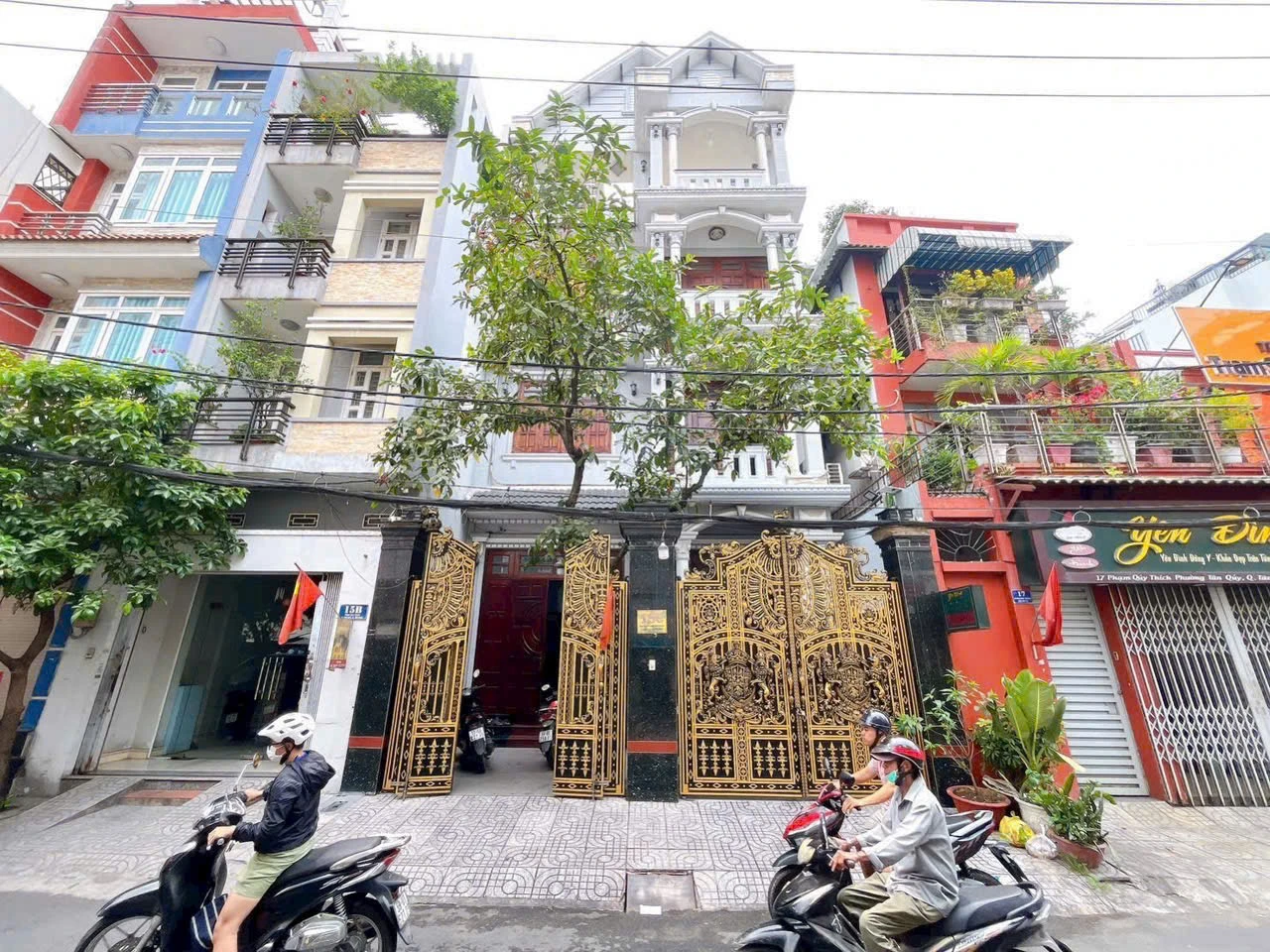 HẠ!! BIỆT THỰ — NGAY CHỢ TÂN HƯƠNG DT: 7.5x21M ( 3 LẦU ST) — ảnh 3