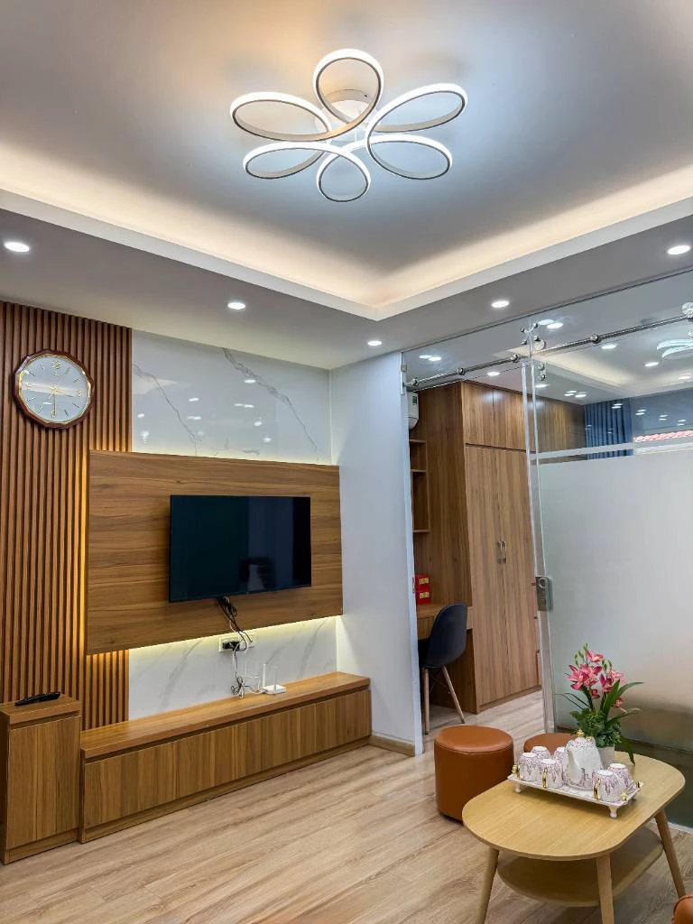 Cho thuê căn hộ Vũ Thạnh Đống Đa, nội thất hiện đại, 48m2 1PK 1PN ban công rộng, ô tô đỗ cửa — ảnh 4