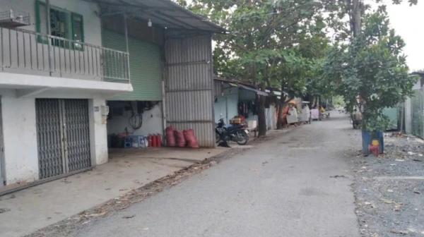 BÁN NHÀ XƯỞNG 600m² NGAY VÒNG XOAY AN LẠC – TÂN KIÊN, BÌNH CHÁNH