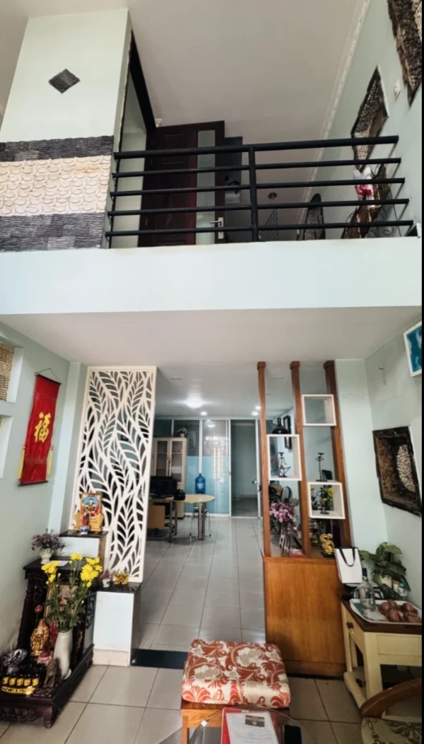 NHÀ HẺM 6M THÔNG 1 TRỤC – SÁT MẶT TIỀN LÊ ĐỨC THỌ – DTCN 81M2 (4.5×19M) – CHÀO 11 TỶ( NH định giá) = 130 TRIỆU/M2