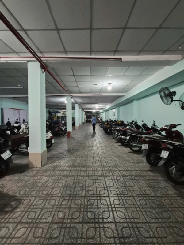 GIẢM GIÁ SỐC 15 TỶ – TÒA NHÀ 6 TẦNG MẶT TIỀN LÊ QUANG ĐỊNH – 892M² ĐẤT – DÒNG TIỀN 120 TRIỆU/THÁNG – GIÁ CHÀO 175 TỶ