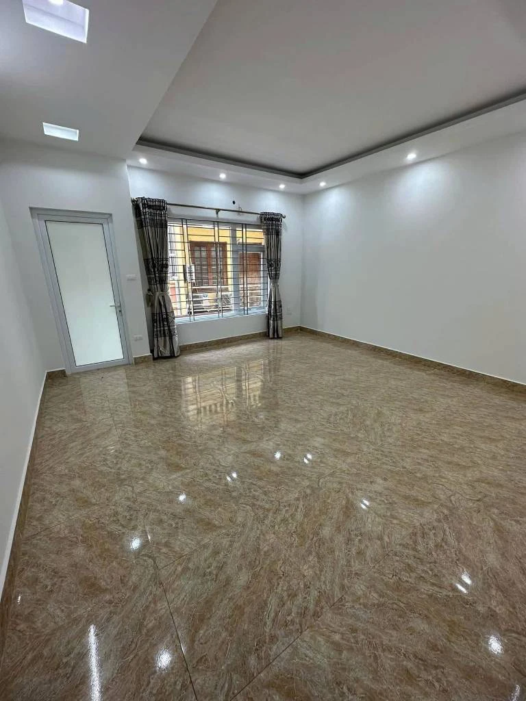 Cho thuê nhà ngõ 192 Lê Trọng Tấn, Thanh Xuân, 70m x 5 tầng 7phòng ngủ, giá 17 triệu — ảnh 1
