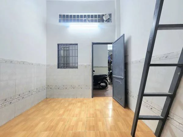 Cho thuê phòng Đoàn Thị Điểm, Dĩ An, gần Cầu Vượt Sóng Thần, giá 2,4 triệu — ảnh 2