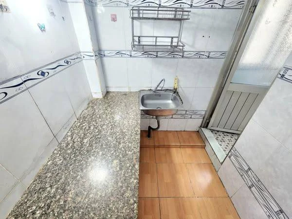 Cho thuê phòng Đoàn Thị Điểm, Dĩ An, gần Cầu Vượt Sóng Thần, giá 2,4 triệu — ảnh 3
