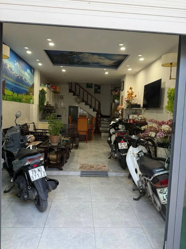 Cho thuê nhà 5 tầng Bắc Nha Trang, gần bến xe Phía Bắc, sẵn dòng tiền đang cho thuê — ảnh 2