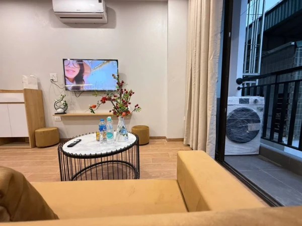 Cho thuê căn hộ chung cư Láng Hạ, Đống Đa, 50m² địa điểm sầm uất, giá 10.5 triệu/tháng