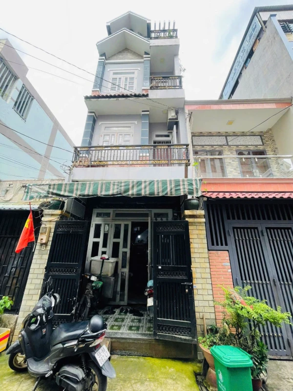 HXH đường Lê Thúc Hoạch, P. Phú Thọ Hoà, DT: 4x12m – 2 Lầu ST. Giá: 8.2 tỷ thương lượng