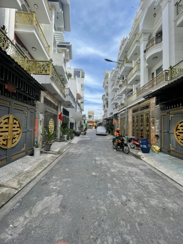 Bán nhà đẹp hẻm xe hơi -Liên khu 4-5 – 2 lầu ST – Giá 6.2 tỷ