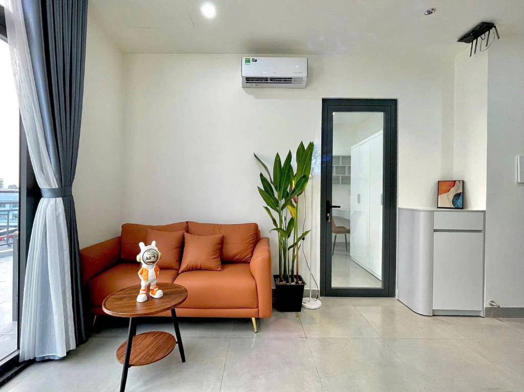 CHO THUÊ CĂN HỘ QUỐC LỘ 13, BÌNH THẠNH, BAN CÔNG RỘNG, VIEW THOÁNG CỰC ĐỈNH — ảnh 1