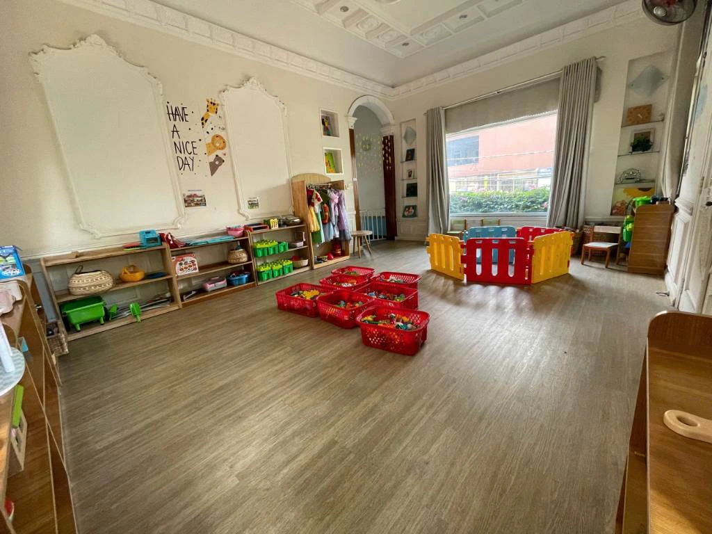 Cho thuê biệt thự 15A Lê Thước, Thảo Điền Quận 2, DT 20x25m hầm trệt 2 lầu — ảnh 4